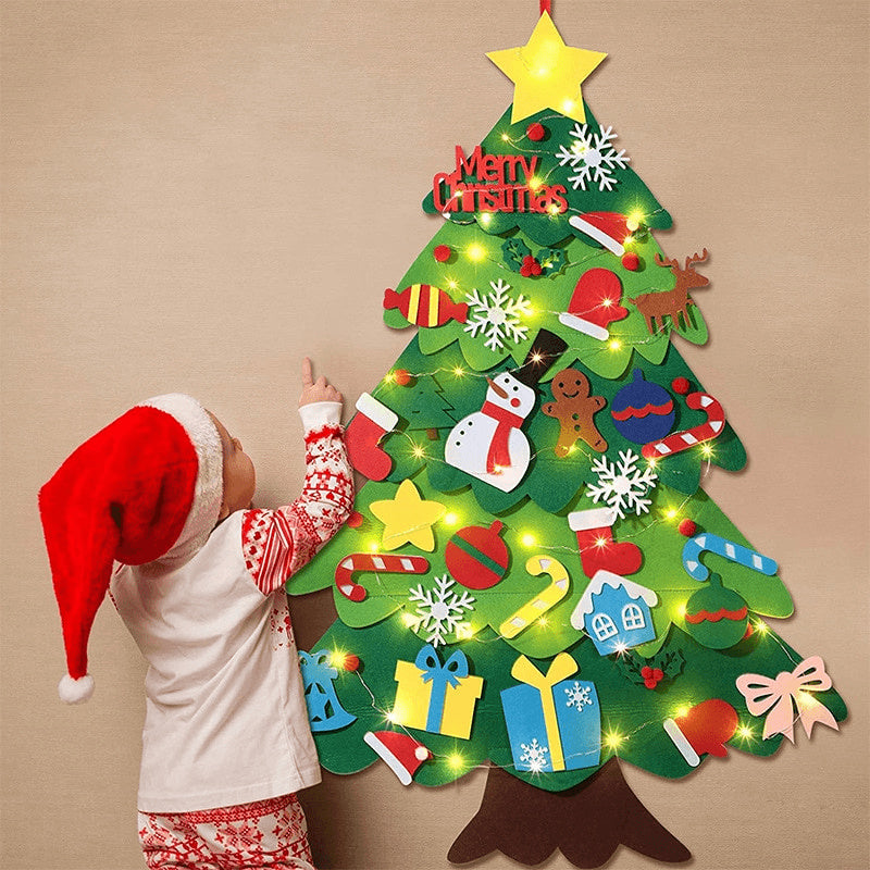 Árvore de Natal em Feltro Montessori com Enfeites e Luz Led