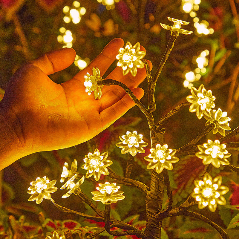 Luminária Solar de Flores para Jardim Impermeável - BloomGlow